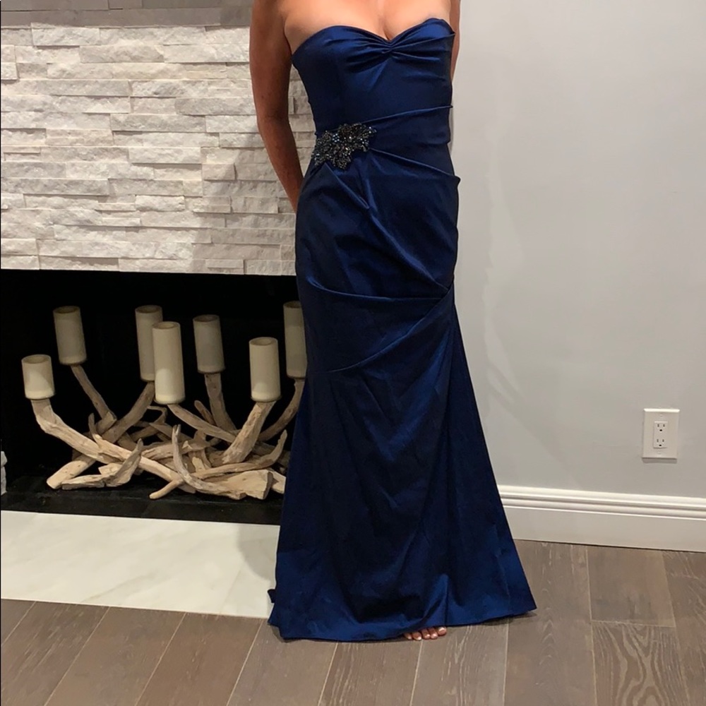 David Meister gown